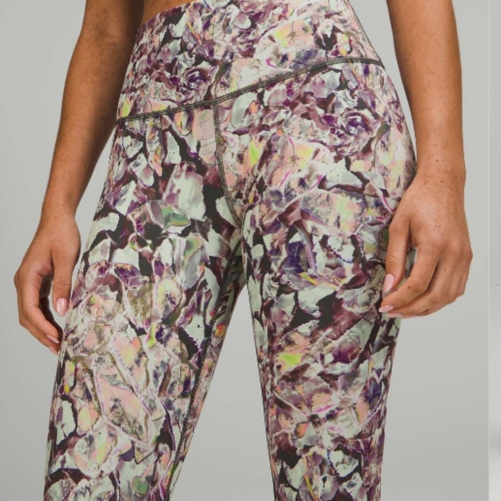 Lululemon High Rise Leggins.